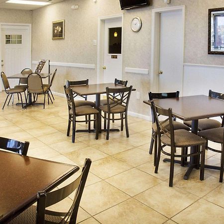 Quality Inn Fredericksburg Near Historic Downtown Esterno foto