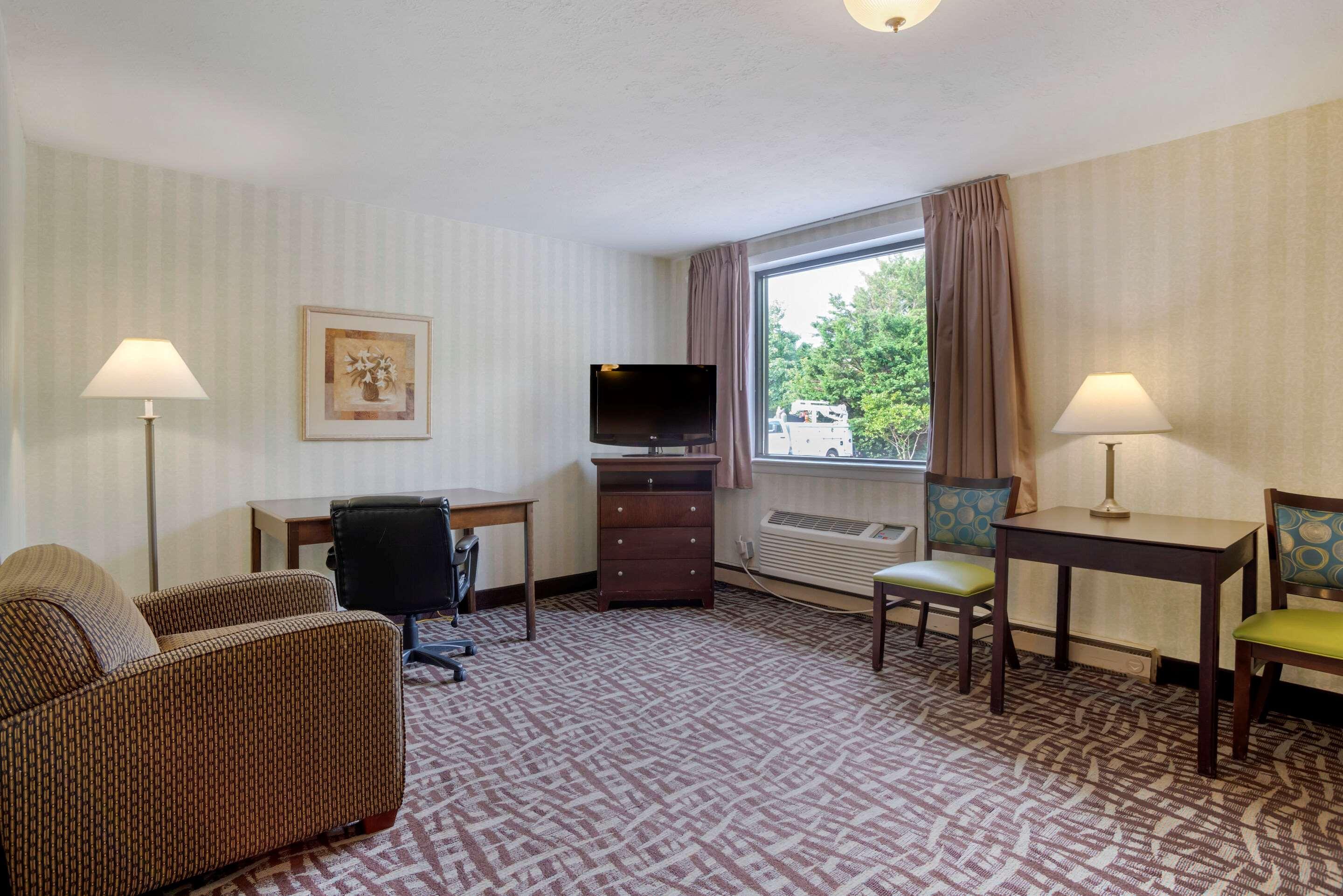 Quality Inn Fredericksburg Near Historic Downtown Esterno foto