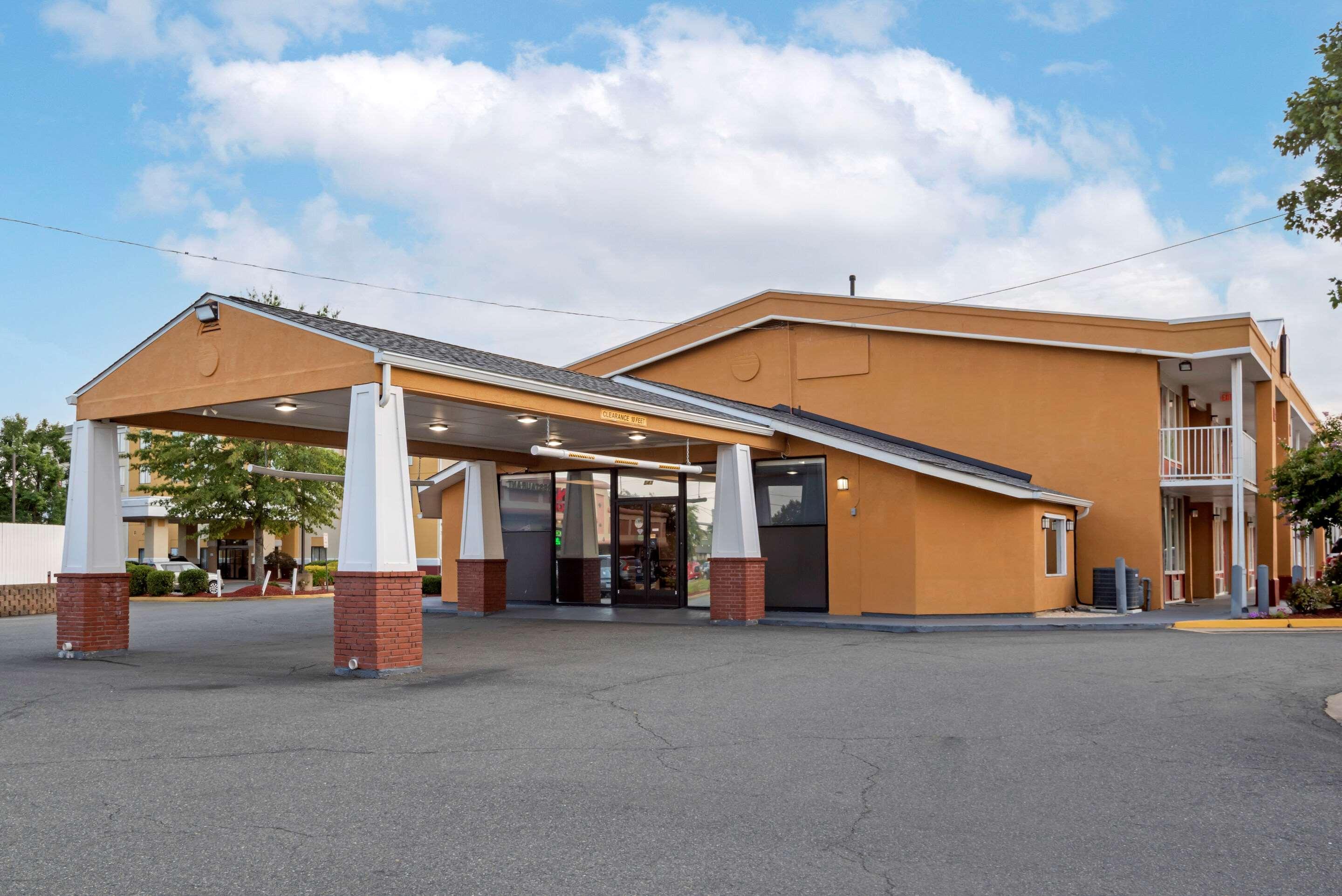 Quality Inn Fredericksburg Near Historic Downtown Esterno foto